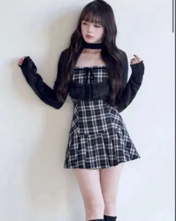 bunnylis 퍼 볼레로 x 체크 미니 원피스 블랙