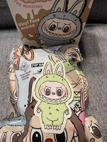 [정품 미개봉] LABUBU 마카롱 Green Grape 봉제 인형