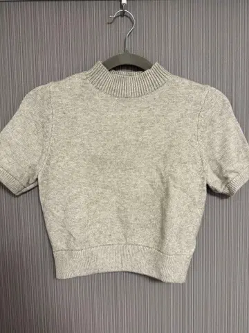 chico 베이지 하이넥 숏 스웨터 암워머 포함