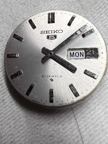 SEIKO5 6119 자동 태엽 21석 다이얼 베이스 정크