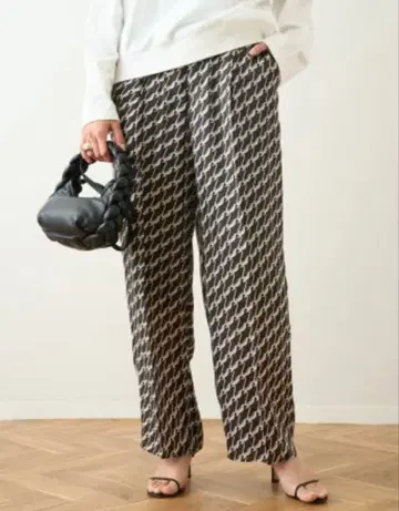 저널 스탠다드 레서지 SWAN MONO 프린트 팬츠 블랙