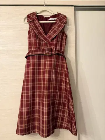 sifeel 체크 무늬 캬바쿠라 미디엄 드레스 M