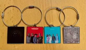 Weezer 메탈 참 컬렉션 4종 세트