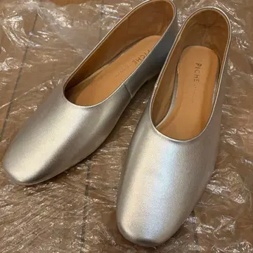 PICHE ABAHOUSE 플랫슈즈 펌프스 실버 37