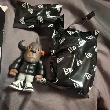 뉴에라 버팔로 피규어