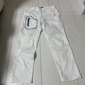 rough:swell 화이트 팬츠 M 사이즈