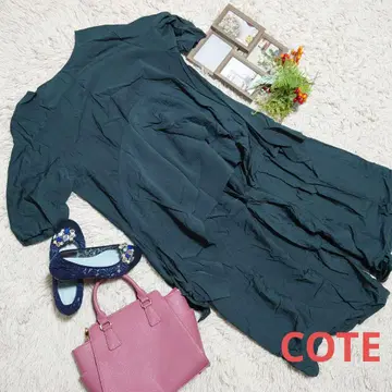 새상품급 COTE 셋업 (L 사이즈 상당) 다크 그린 / 비대칭