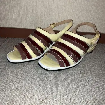 멋집니다 yoshinoya 긴자 요시노야 스테디셀러 샌들 22.5cm