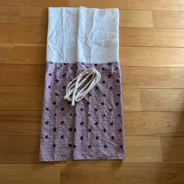 백초 살롱 리버티 x 미나 페르호넨