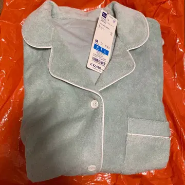 GU 사봉 콜라보 파일 파자마 원피스