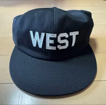 Unlikely Souvenir Cap 'WEST' 26SS