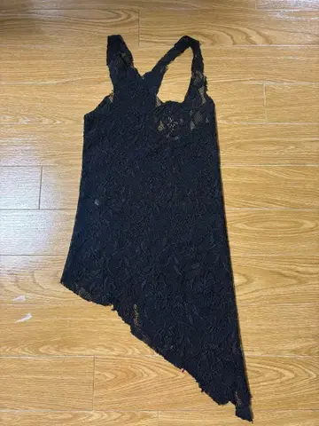 ifsixwasnine 이프 블랙 레이스 비대칭 탱크탑