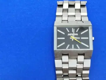 닉슨 쿼츠 손목시계 작동품 블랙 Nixon Golden TheTicket