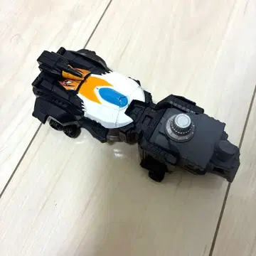 루팡레인저 VS 패트롤레인저 더블 변형 DX 굿 스트라이커