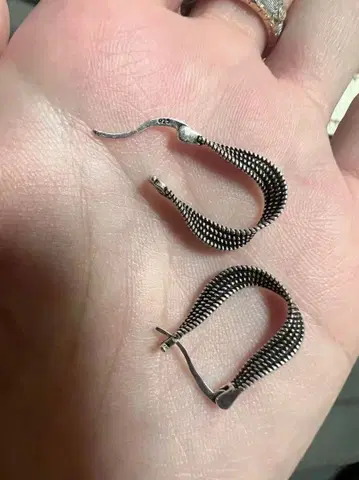 실버 925 트위스트 디자인 후프 귀걸이