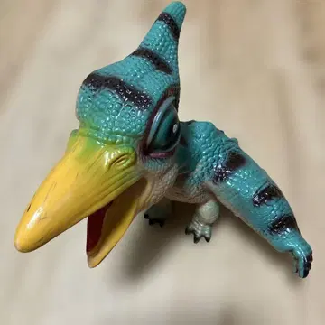 마루산이 전개했던 오리지널 괴수 시리즈 [마루몬]의 [로기라]