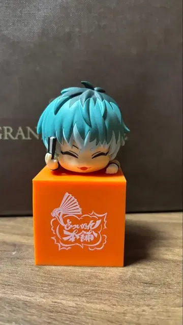 시로가네 사사라 히캇케 피규어