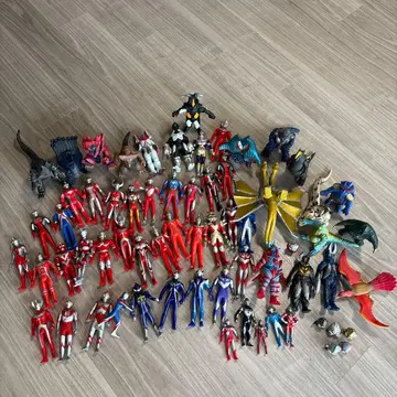 울트라맨 피규어 세트