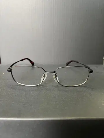 마리오 발렌티노 메탈 프레임 직사각형 안경 실버