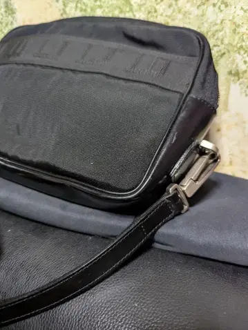 [ 컨디션 최상 ] dunhill 블랙 나일론 파우치