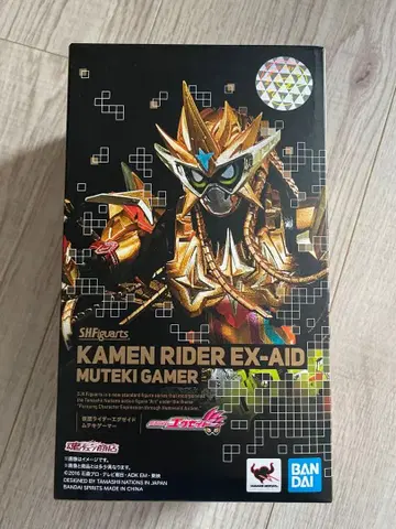 S.H. 피규아트 가면라이더 이그제이드 무테키 게이머