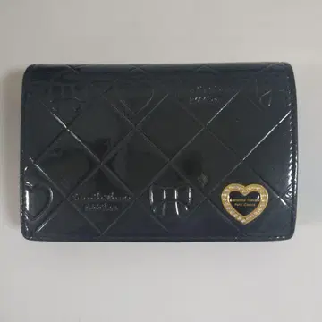 Samantha Thavasa 블랙 에나멜 이단 접이식 지갑