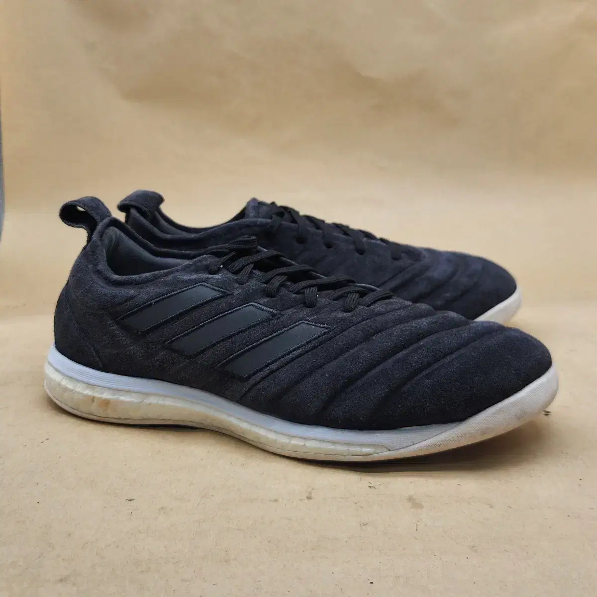adidas Futsal Shoes Size 265 #265,# on Bunjang Global Site.