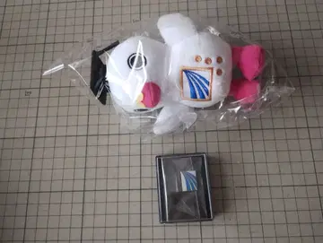 방송대학 마나피, 봉제 인형 스트랩 화이트와 핑크