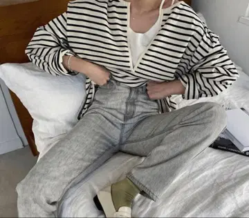 willfully V넥 보더 긴팔 상의