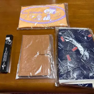 유니버설 스튜디오 재팬 스누피 굿즈 3종 세트와 보냉 보온 6캔 백