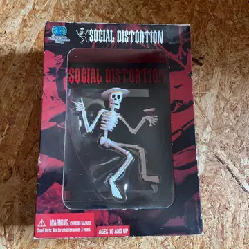 SOCIAL DISTORTION 스켈레톤 피규어