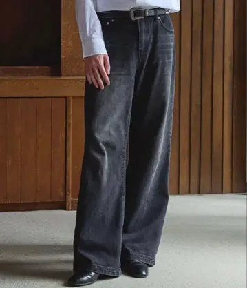 [ LURAKU ] 세미 플레어 워싱 데님 - L 사이즈