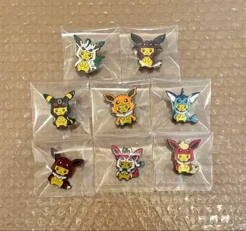 피카츄 핀즈 세트 8개 이브이 코스튬 판초 피카츄 새상품