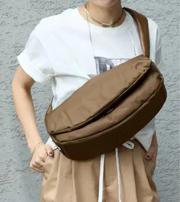 NOMADIS LUCK 숄더백