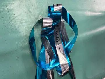 히나타자카46 x 니혼 대학 졸업식 은색 테이프