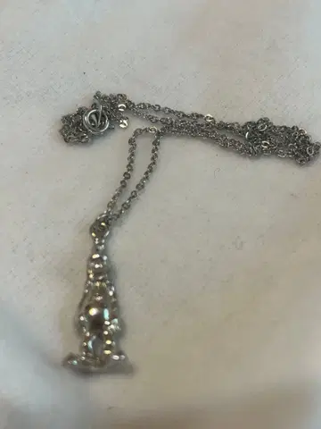 구피 참 달린 목걸이