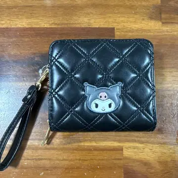 쿠로미 블랙 퀼팅 접이식 지갑