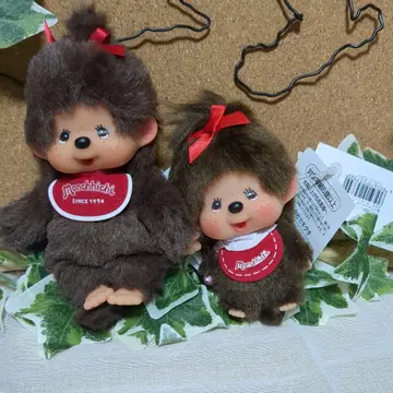 몬치치 여아와 얼굴 빅 SS 여아 키체인 2세트