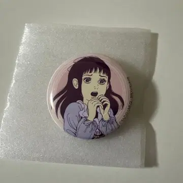 우메즈 카즈오 대미술전 캔뱃지