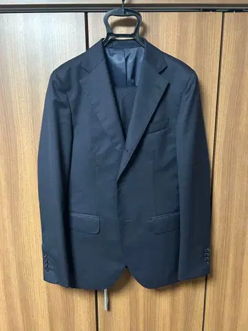 EDIFICE 네이비 블레스 수트