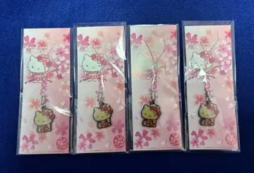헬로키티 벚꽃 패턴 스트랩 키링 4개 세트