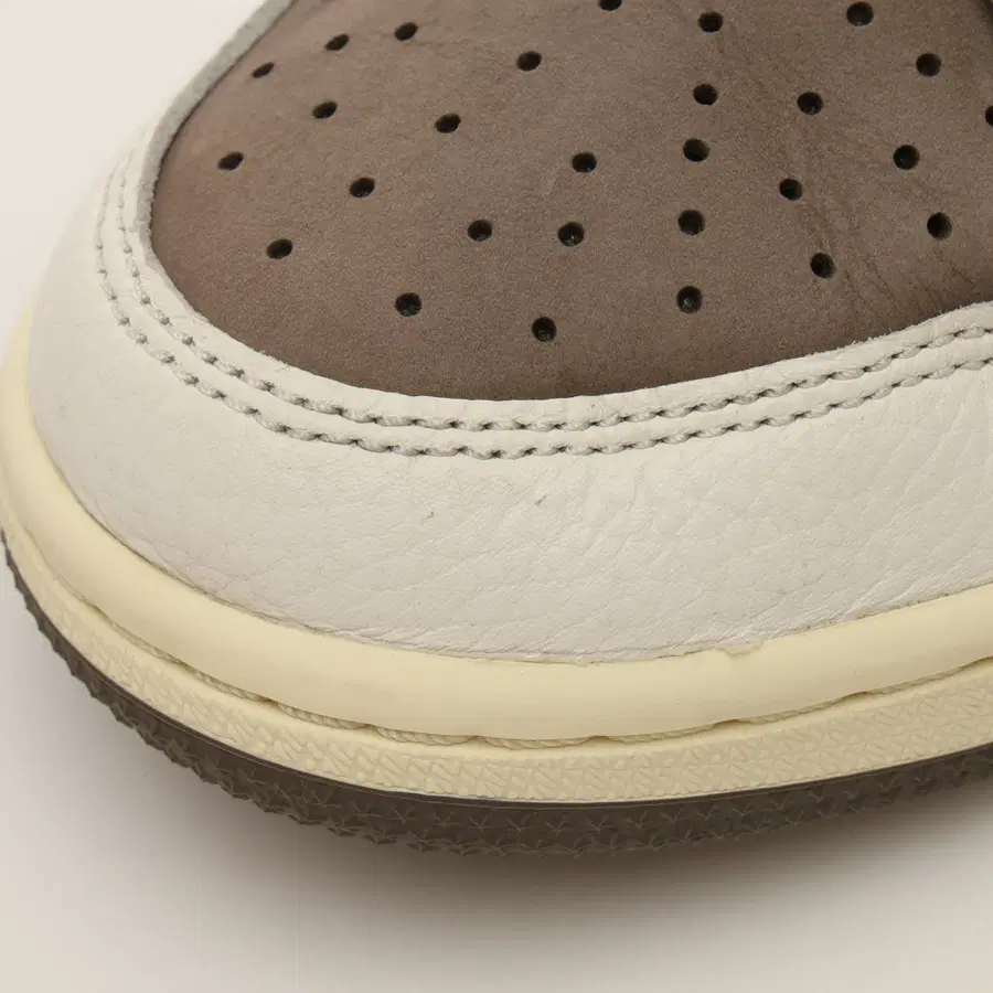 [265] Air Jordan 1 x Travis Scott Retro Low OG “Sail and Ridgerock”