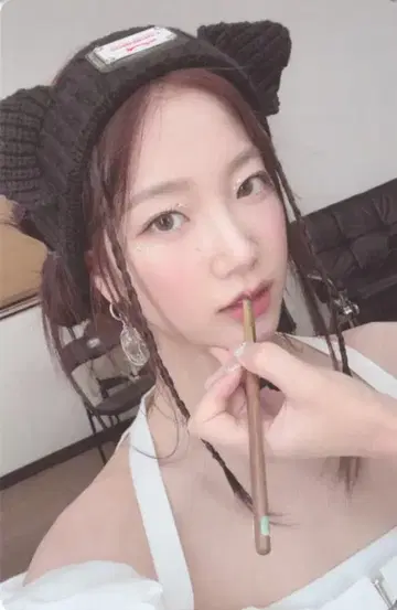 르세라핌 컴팩트 ver. 카즈하 이지