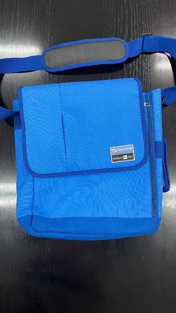 Mild Seven Renault F1 팀 숄더백