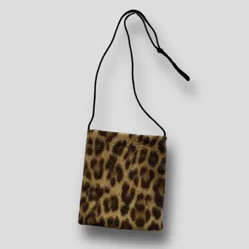 TOUJOURS 투주 레오파드 무늬 숄더 파우치 백