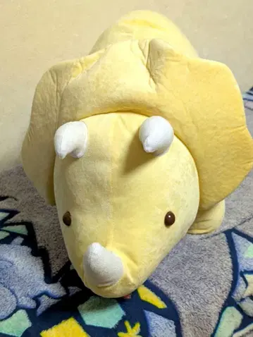 공룡 시대 캔디 컬러 빅 트리케라톱스 라운드 원 한정판