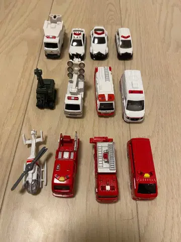 토미카 12대 세트 소방차 구급차 경찰차 재난 파견 계열