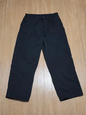 ulterior 알테리아 나일론 카고 팬츠 사이즈 4