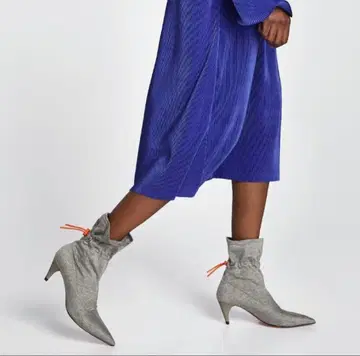 ZARA 자라 개더 가공 숏부츠 신발 그레이 yello