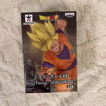 드래곤볼 초 손오공 피규어